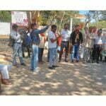 भाजपाइयों के विरोध को देख विधायक खुद ही उनके पास पहुंच गए घेराव करवाने और साथ में लाएं लड्डू