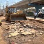 अतिक्रमण पर चला निगम बुलडोजर, बनाई गई सामानों की जब्ती और दी समझाइश