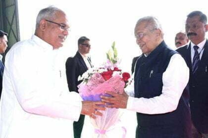 छत्तीसगढ़ के मनोनीत राज्यपाल विश्व भूषण हरिचंदन राजधानी रायपुर पहुंचे, सीएम बघेल ने आत्मीय स्वागत किया