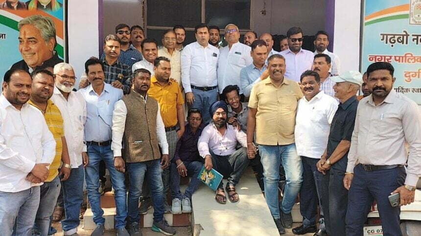 कांग्रेस का महाअधिवेशन को लेकर हुई बैठक, कार्यकर्ताओं ने मिली जिम्मेदारी को निर्वहन करने का लिया संकल्प