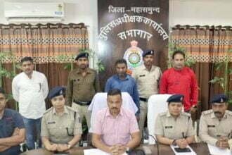 हत्या के 20 दिन पहले कराया 16 लाख का बीमा, चाकू से किए कई वार, अवैध संबंध में बन रही थी बाधा