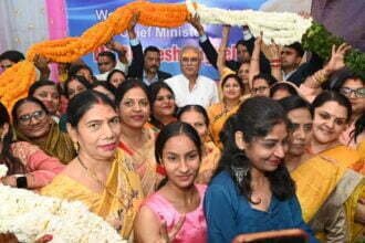 मीडिया सिटी के शिवलिंग प्राण प्रतिष्ठा समारोह में शामिल हुए मुख्यमंत्री