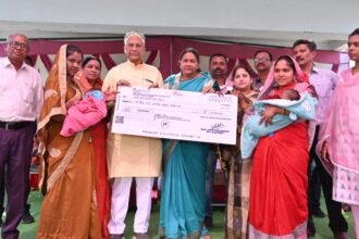 अधिक से अधिक श्रमिकों को मिले शासन की जन कल्याणकारी योजनाओं का लाभ-गृहमंत्री ताम्रध्वज साहू