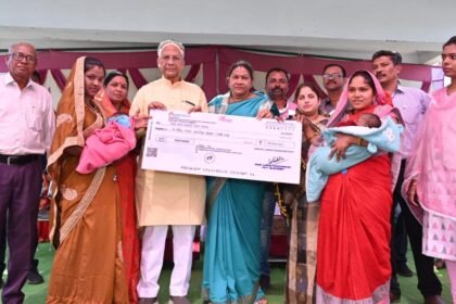 अधिक से अधिक श्रमिकों को मिले शासन की जन कल्याणकारी योजनाओं का लाभ-गृहमंत्री ताम्रध्वज साहू