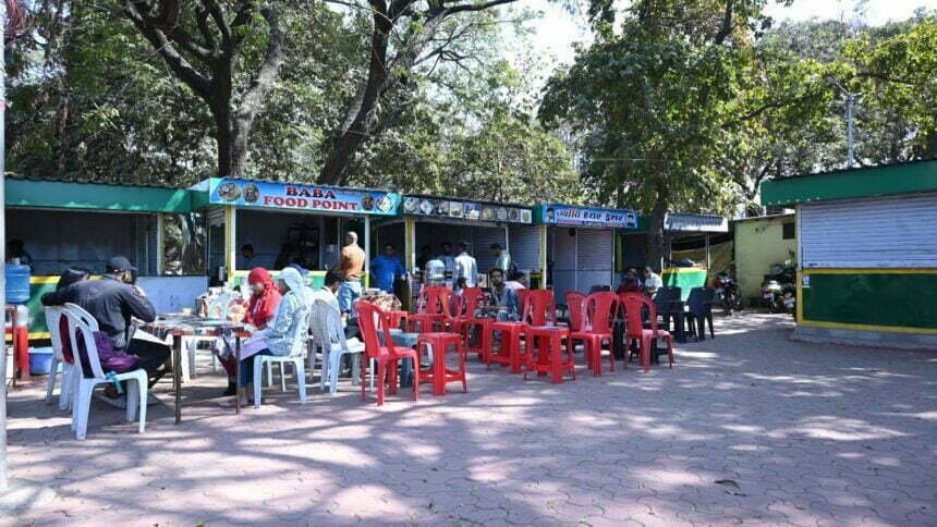 हरियाली से भरे वेंडिंग जोन से व्यवसाय को मिली नई ऊंचाई, लोगों को मिला सुकून भरा माहौल
