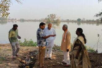 बोर व तालाबों में लगातार कम हो रहा जलस्तर, सिंचाई विभाग नहरों की सफाई कर बांध से छोड़े पानी-वोरा