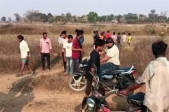 युवक की संदिग्ध हालत में मौत, तालाब के पास शव मिलने से सनसनी