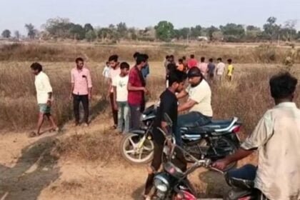 युवक की संदिग्ध हालत में मौत, तालाब के पास शव मिलने से सनसनी