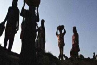 छह माह से मनरेगा का भुगतान नहीं मिलने से मजूदर दूसरे राज्य में पलायन करने हो रहे मजबूर