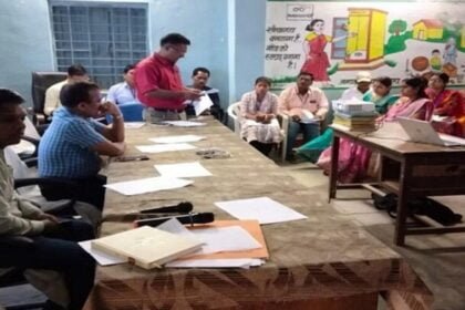 1 अप्रैल से शुरू होना है सामाजिक-आर्थिक सर्वेक्षण, प्रशिक्षण में गायब रहे चार अधिकारी, कलेक्टर ने जारी किया नोटिस