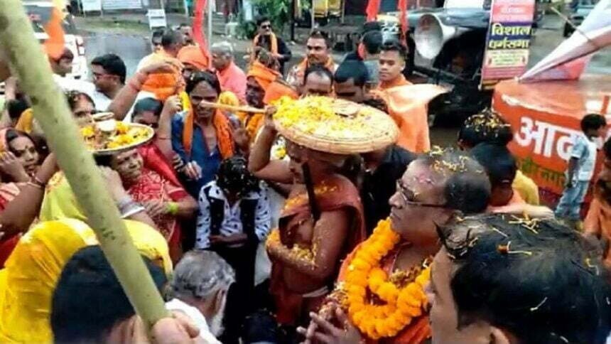 शोभायात्रा: श्रीराम के जयघोष से गूंज उठी राजधानी रायपुर , चारों दिशाओं से निकली यात्रा पर बरसे फूल