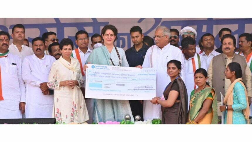 बस्तर के लोगों के लिए विशेष सम्मान, मुख्यमंत्री ने 'मुख्यमंत्री आदिवासी परब सम्मान निधि योजना' का किया शुभारंभ