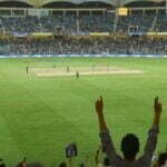 छह खिलाडिय़ों को 50 करोड़ का ऑफर, लेकिन अंतरराष्ट्रीय क्रिकेट छोड़ खेलना पड़ेगा टी-20 लीग