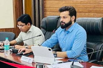 अधिकारी मतदान केंद्र का स्थल पर जाकर करें भौतिक सत्यापन, -अवैध खनन व प्लाटिंग पर बरती जाएगी सख्ती-कलेक्टर