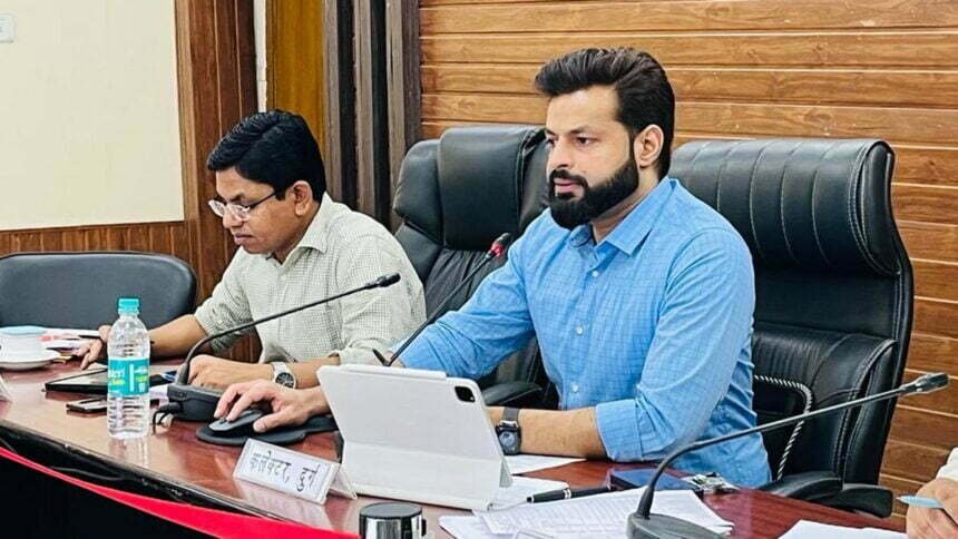 अधिकारी मतदान केंद्र का स्थल पर जाकर करें भौतिक सत्यापन, -अवैध खनन व प्लाटिंग पर बरती जाएगी सख्ती-कलेक्टर