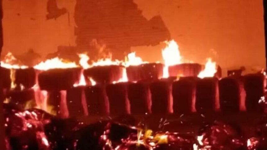 धान संग्रहण केंद्र के गोदाम में लगी आग, हुआ तीन करोड़ का नुकसान