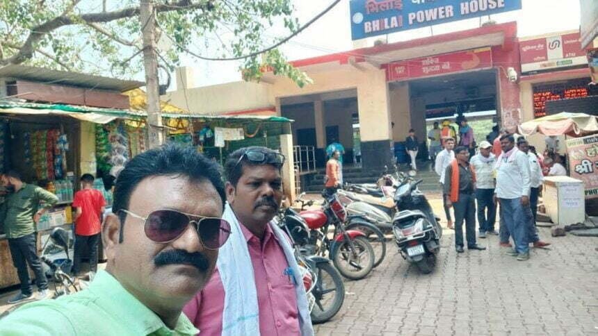 अवैध अतिक्रमण कर व्यापार करने वालों को निगम की चेतावनी, पावर हाउस में की गई जब्ती की कार्रवाई