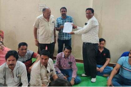 पुरानी समिति भंग कर बनी नई समिति, वार्डवासियों के सामने रखा खर्चों का हिसाब, तीन वार्डों से सैंकड़ों सदस्य जोड़े गए