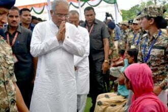 Video: सीएम भूपेश ने शहीद जवानों को दी श्रद्धांजलि, कहा- बेकार नहीं जाएगी शहादत, हमले का वीडियो जारी