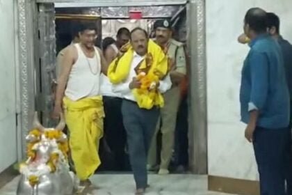 बाबा महाकाल की शरण में एनएसए अजीत डोभाल, भस्म आरती में हुए शामिल