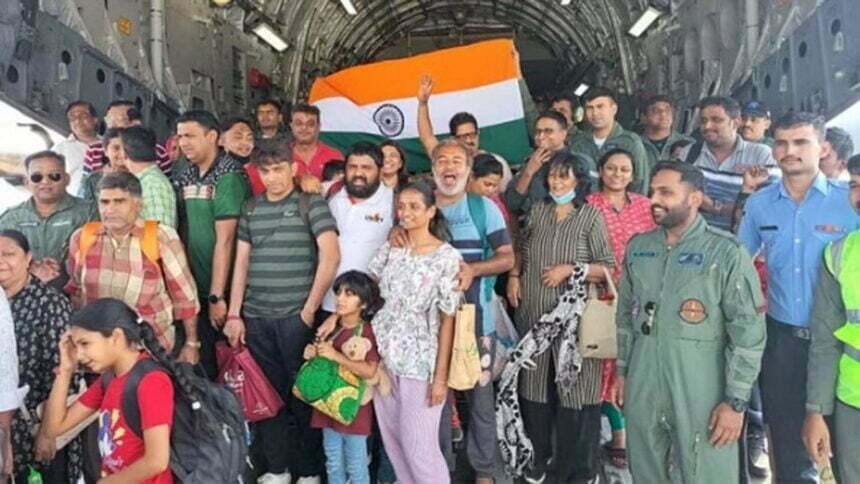 ऑपरेशन कावेरी: विदेश सचिव बोले- हर भारतीय की सुरक्षा हमारी जिम्मेदारी, 246 भारतीयों को लेकर एक और फ्लाइट मुंबई पहुंची
