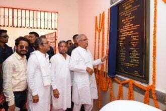 स्वामी आत्मानंद स्कूल लाल बहादुर शास्त्री विद्यालय में 3 करोड़ की लागत से हुए उन्नयन कार्य का मुख्यमंत्री ने किया लोकार्पण