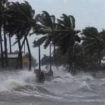 Weather Update: कल से तबाही मचा सकता है चक्रवात मोचा, इन राज्यों में तेज हवाओं के साथ भारी बारिश संभावना