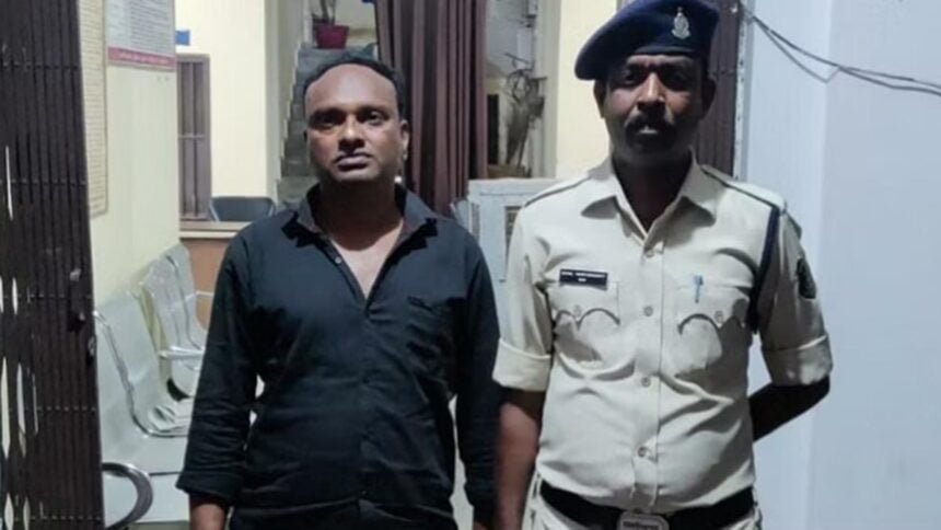 अवैध शराब बिक्री में किराना दुकान संचालक गिरफ्तार, कल सेना के जवान सहित तीन की हुई थी मौत