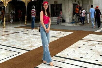 अपनी व्यस्त शूटिंग से छुट्टी लेकर बंगला साहिब पहुंची संदीपा धर, चखा गोलगप्पे का स्वाद