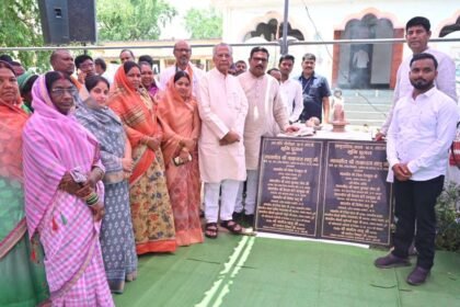 मंत्री ताम्रध्वज साहू ने किया विभिन्न गांवों का दौरा, विकास कार्यों का किया लोकार्पण व भूमिपूजन