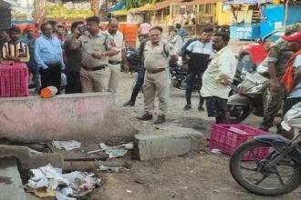 दुकान के सामने महिला का शव रखकर फरार हुए दो युवक, सीसीटीवी फुटेज से खुलासा, जांच में जुटी पुलिस