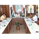 चिंतित किसानों से सीएम बघेल ने कहा-छत्तीसगढ़ सरकार हर कदम पर किसानों के साथ