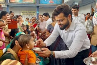 प्रशासन तुंहर द्वार के तहत् अधिकारी पहुंचे कुम्हारी, कलेक्टर ने बच्चों को खीर खिलाकर अन्न प्रासन की शुरूवात की