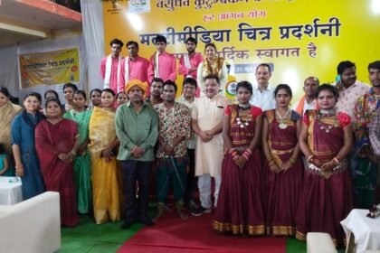 अंतर्राष्ट्रीय योग दिवस पर आयोजित तीन दिवसीय मल्टीमीडिया चित्र प्रदर्शनी का सांसद सुनील सोनी ने किया अवलोकन