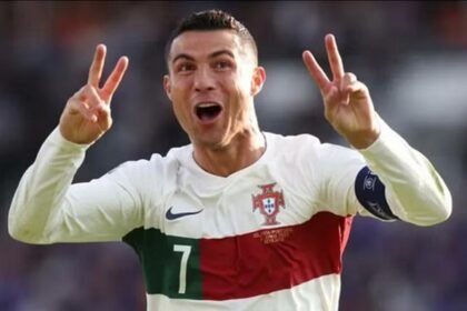 बड़ी उपलब्धि: अंतरराष्ट्रीय फुटबॉल में 200 मैच खेलने वाले पहले खिलाड़ी बने रोनाल्डो , गोल कर मनाया जश्न