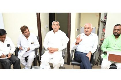 अंतर्राष्ट्रीय योग दिवस की तैयारियां जोरों पर, राज्य स्तरीय आयोजन में 21 हजार लोगों के योगाभ्यास करने का लक्ष्य