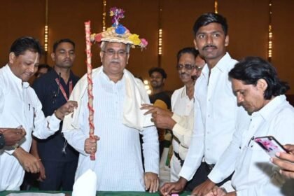 छत्तीसगढ़िया संस्कृति को संवारने में कलाकारों का महत्वपूर्ण योगदान: CM भूपेश बघेल