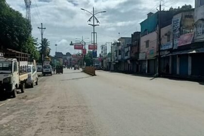 मणिपुर में महिलाओं के साथ हुई शारीरिक हिंसा के खिलाफ सर्व आदिवासी समाज ने किया बस्तर बंद, व्यापारियों नें समर्थन में बंद रखी दुकानें