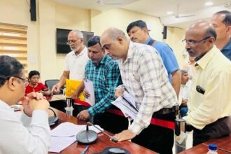 जनदर्शन में उठी च्वॉईस सेंटरों में आधार कार्ड से संबंधित कार्य को पुन: प्रारंभ करने की मांग