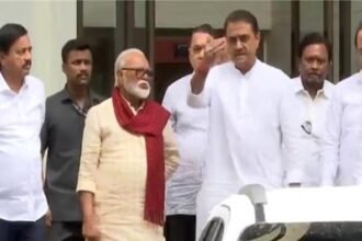 Politics: महाराष्ट्र की सियासत में जारी है उथल-पुथल, बगावत के बीच शरद पवार से मिलने पहुंचे अजीत गुट के विधायक