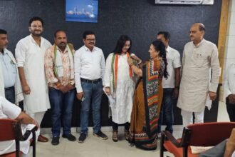 बूथ चलो अभियान: प्रभार वाले जोन में उत्कृष्ट कार्य करने पर रत्नावली का सम्मान