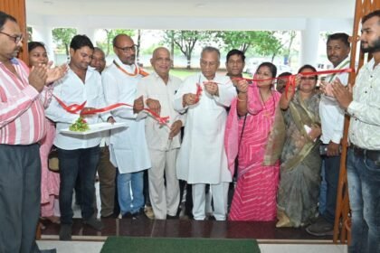 विश्राम गृह बनने से आश्रय की बेहतर सुविधा मिल सकेगी और जनता को बैठकों के आयोजन हेतु मिलेगा मिलेगा - ताम्रध्वज साहू