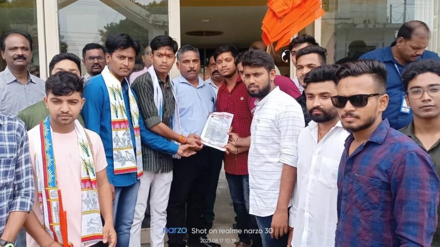 इस स्कूल में छात्र-छात्राओं की मूलभूत सुविधाओं का नहीं रखा जा रहा ध्यान, एबीवीपी ने सौंपा ज्ञापन