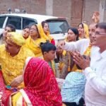 ठाकुर जी की बारात में शामिल हुए सैंकड़ों नगरवासी, बैंड-बाजा के साथ जमकर झूमे बाराती