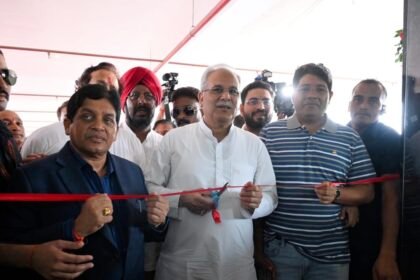 सीएम बघेल ने जन्मदिन पर दिया युवाओं को बीपीओ का तोहफा, सौ युवाओं को जॉब लेटर भी