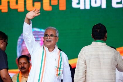 सीएम बघेल सीतापुर में आयोजित विश्व आदिवासी दिवस कार्यक्रम में हुए शामिल, क्षेत्रवासियों को दी 334 करोड़ के 269 विकास कार्यों की सौगात