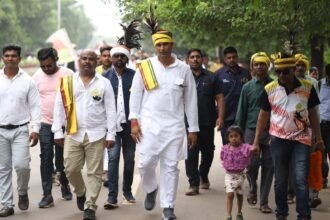 बूढ़ादेव के जयकारे से भक्तिमय हुआ भिलाई, आदिवासी समाज ने निकाली मौन रैली, विधायक देवेन्द्र हुए शामिल