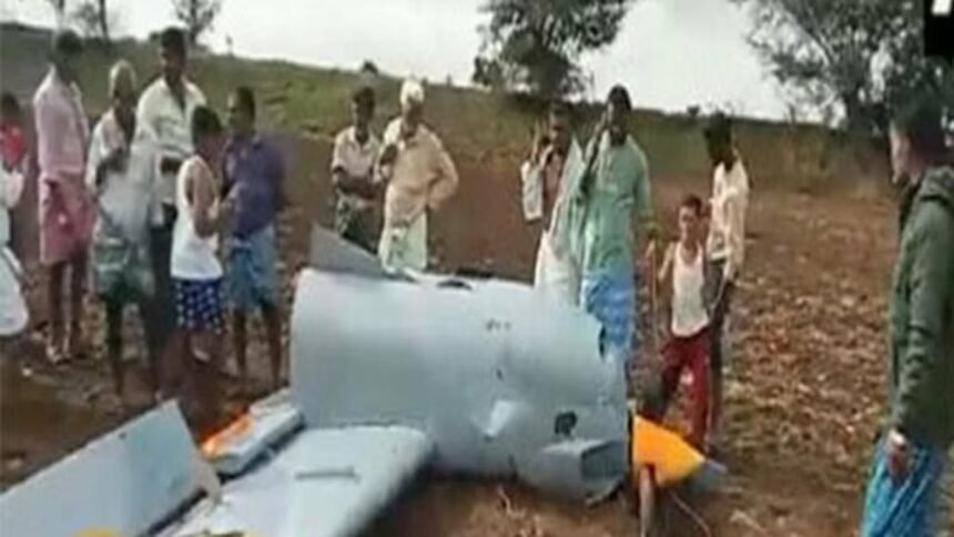 डीआरडीओ का तापस ड्रोन हुआ क्रैश, ट्रायल उड़ान के दौरान कर्नाटक में हुआ दुर्घटनाग्रस्त