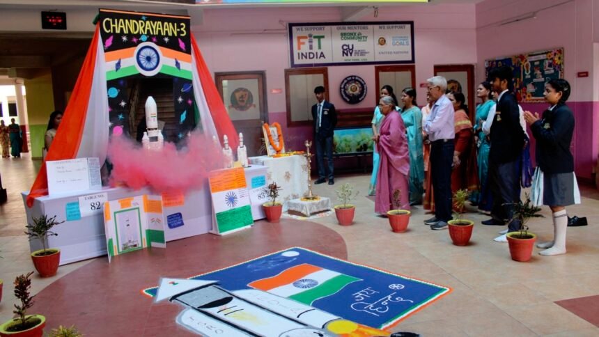 विज्ञांतरिक्ष 2023: विज्ञान से अंतरिक्ष का सफर की सफलता, हेरिटेज इंटरनेशनल पब्लिक स्कूल में विज्ञान सप्ताह का आयोजन