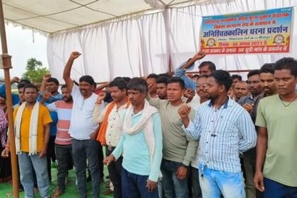 चरमराई पीडीएस व्यवस्था: छह सूत्रीय मांगों को लेकर अनिश्चितकालीन हड़ताल पर संचालक, 192 दुकानों पर तालाबंदी की नौबत